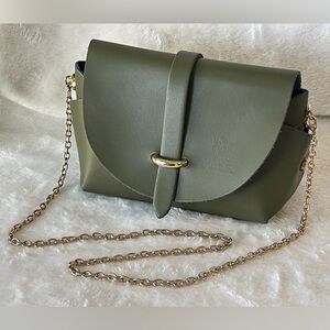 Vera Pelle Italian Leather Purse Green Gold  like new